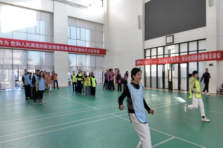 奔跑.jpg 奔跑.jpg